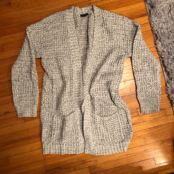 Express Classic Woven Cardigan - Picture 1 of 3